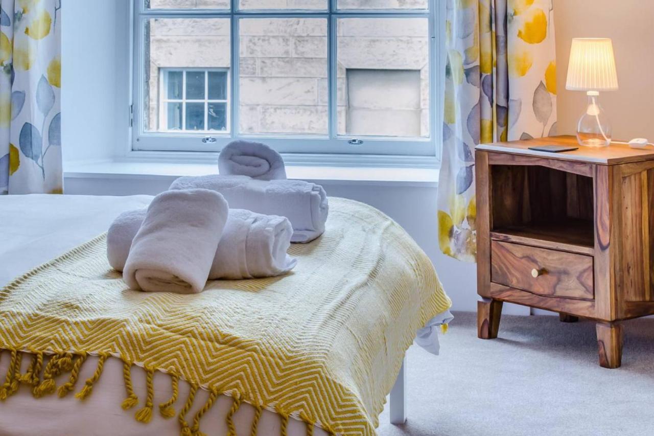 Joivy Stylish Apt In Trendy New Town Location Edinburgh Exterior photo